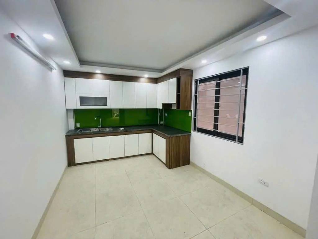 Bán nhà Kim Giang, 6 tầng, mặt tiền 5 m, ngõ ô tô tránh, 57 m2, giá 12,5 tỷ